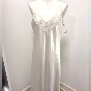 Lord & Taylor White Lace Trim Nightgown